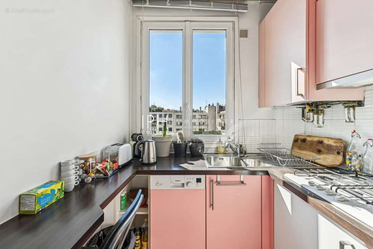 Appartement à NEUILLY-SUR-SEINE