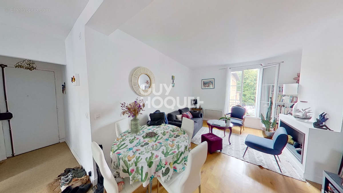 Appartement à PARIS-15E