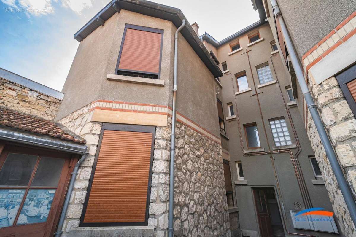   - Appartement à REIMS