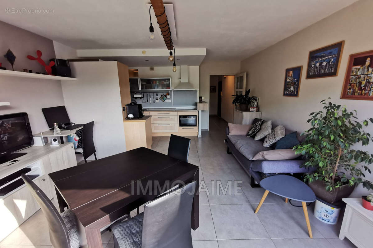 Appartement à SAINT-CYPRIEN