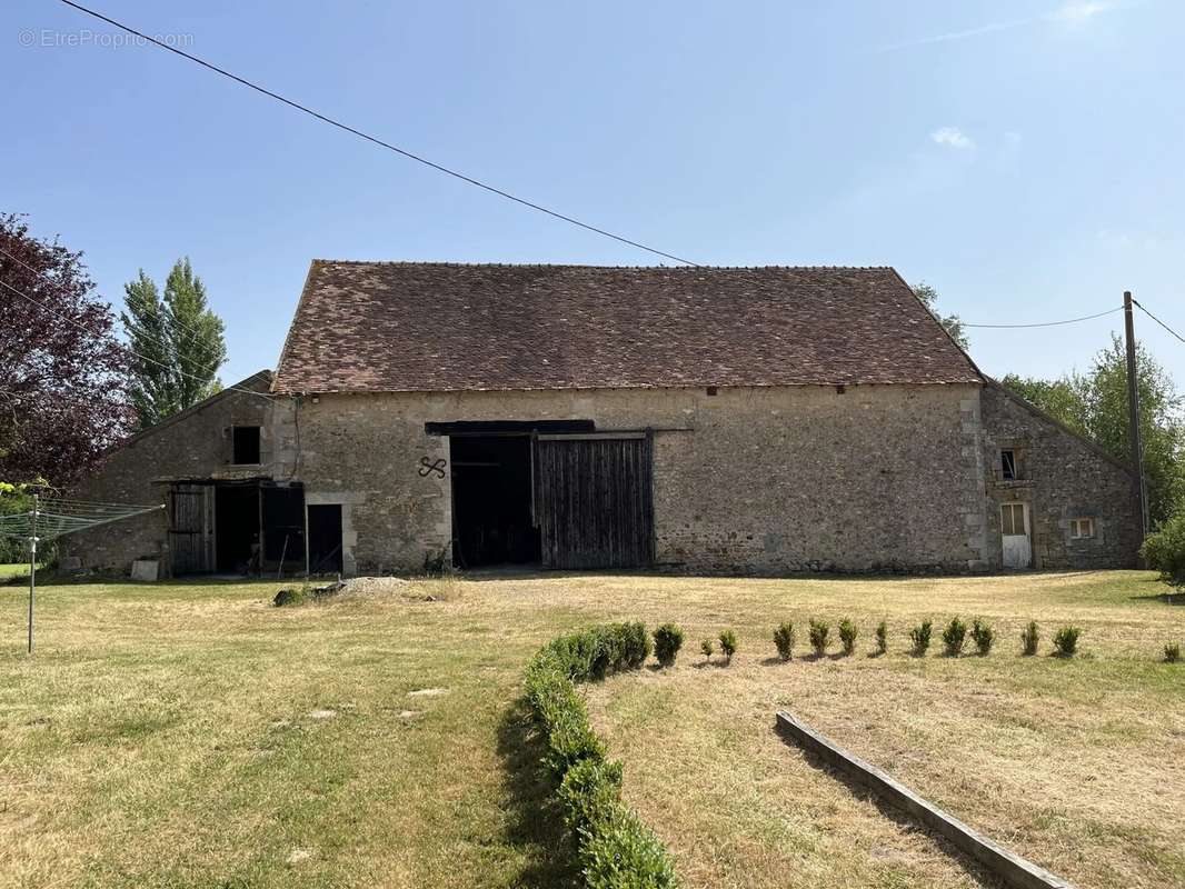 Maison à LA TRIMOUILLE