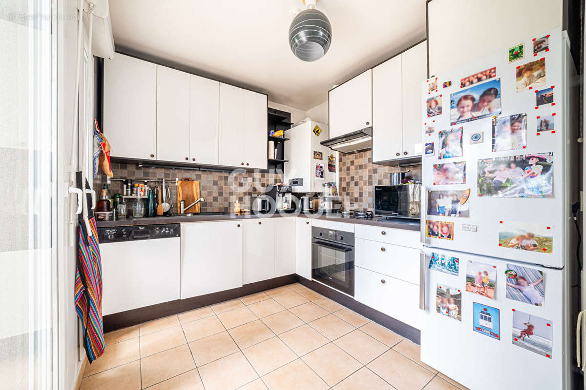 Appartement à GENNEVILLIERS