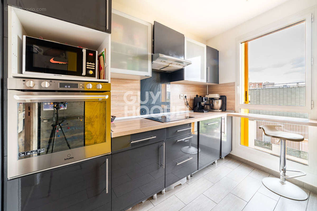 Appartement à NANTERRE