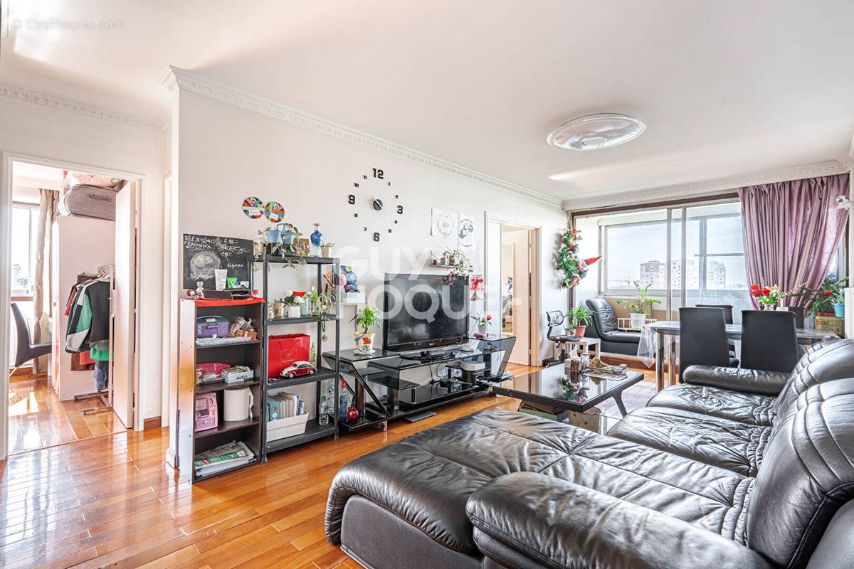 Appartement à COLOMBES