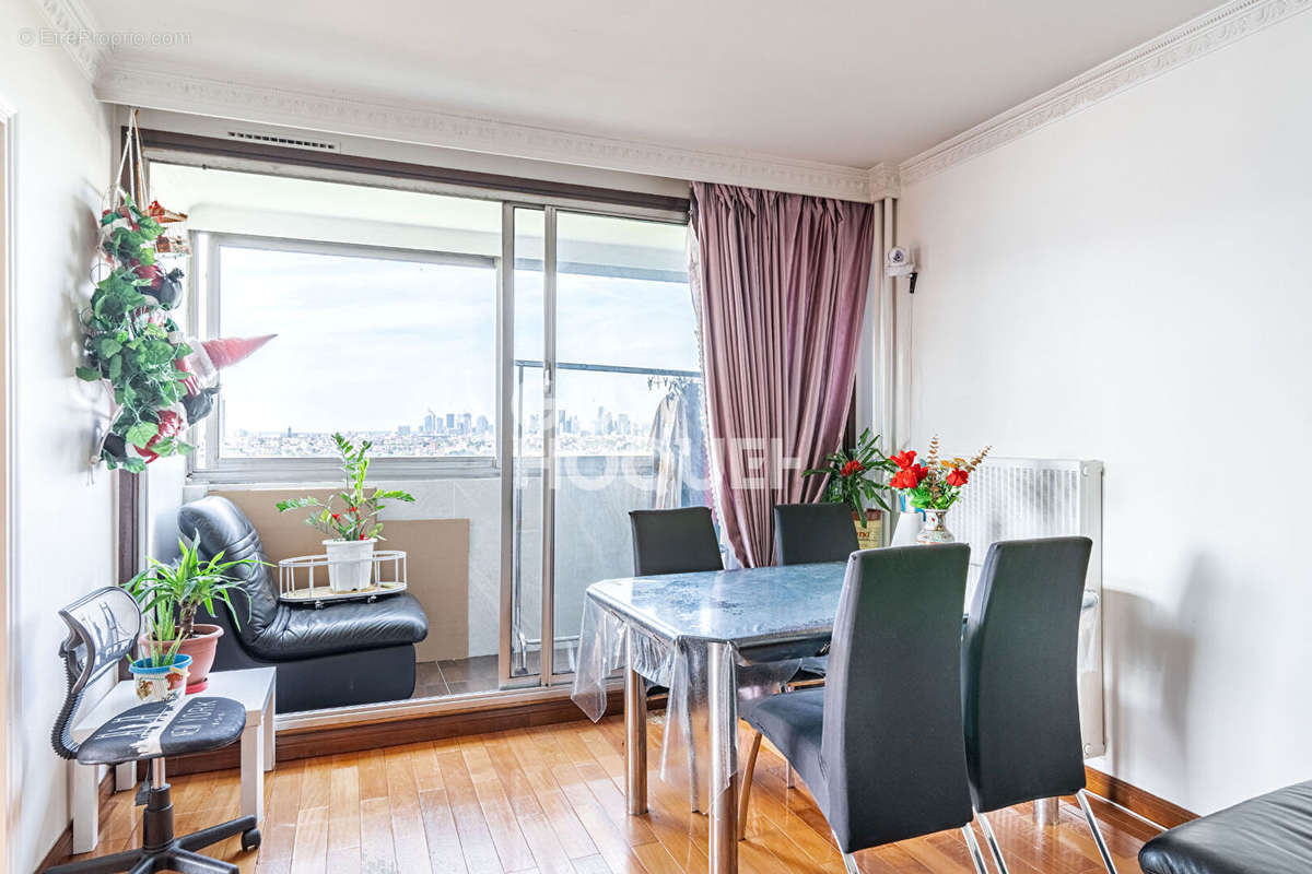 Appartement à COLOMBES