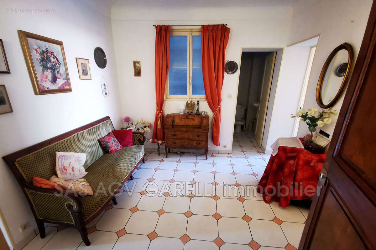 Appartement à HYERES