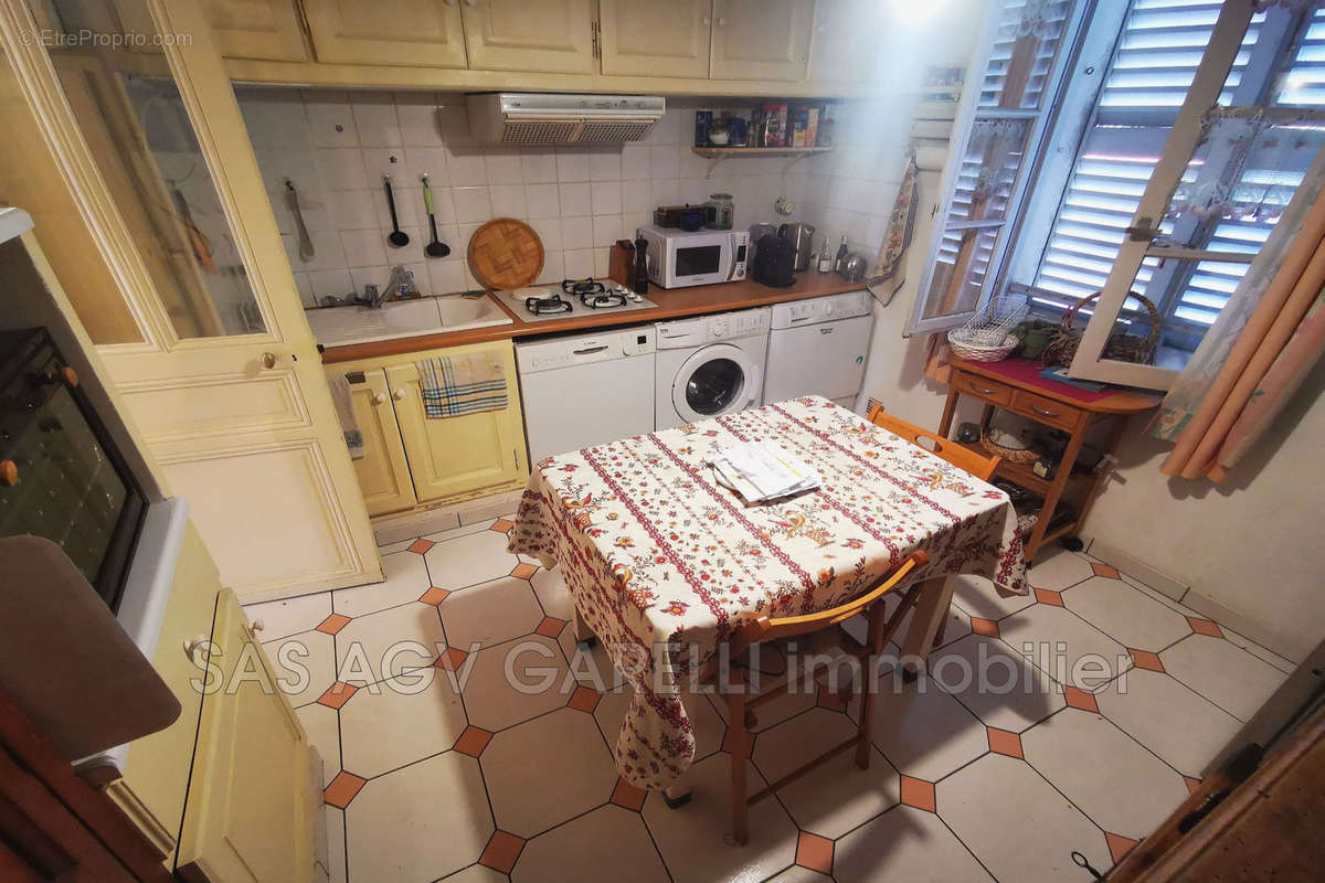 Appartement à HYERES