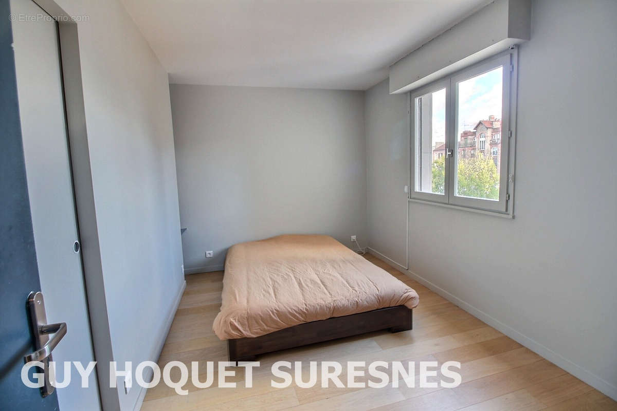 Appartement à SURESNES