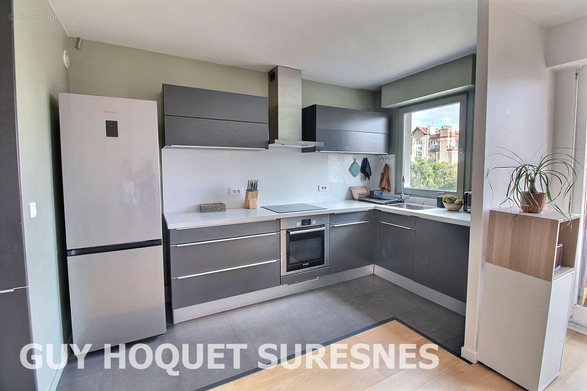 Appartement à SURESNES