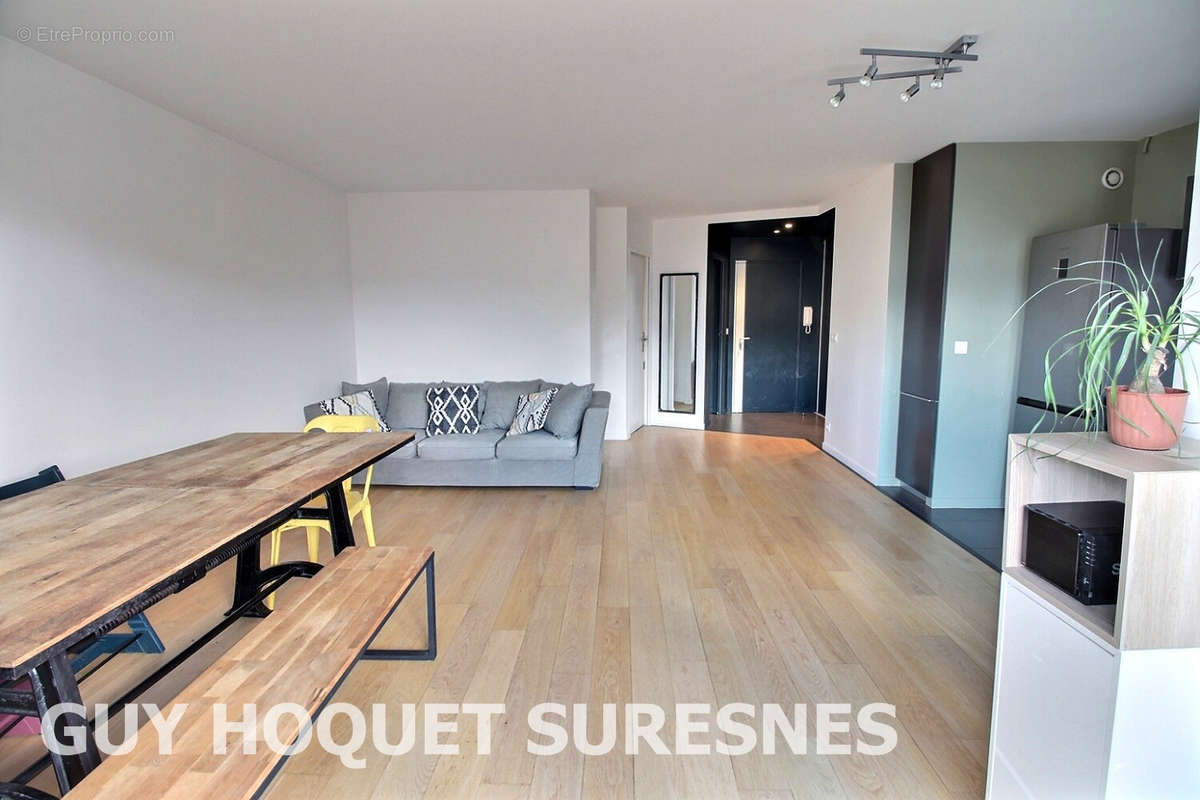 Appartement à SURESNES