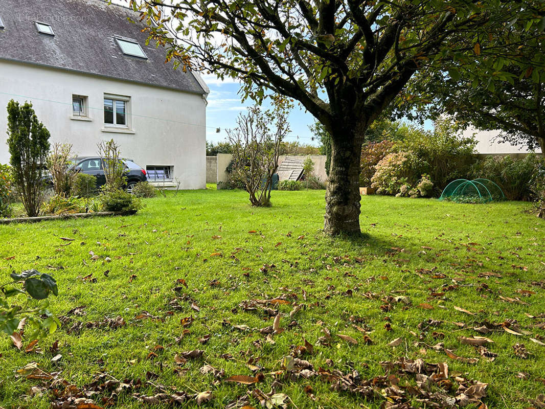 Maison à PLOUDALMEZEAU