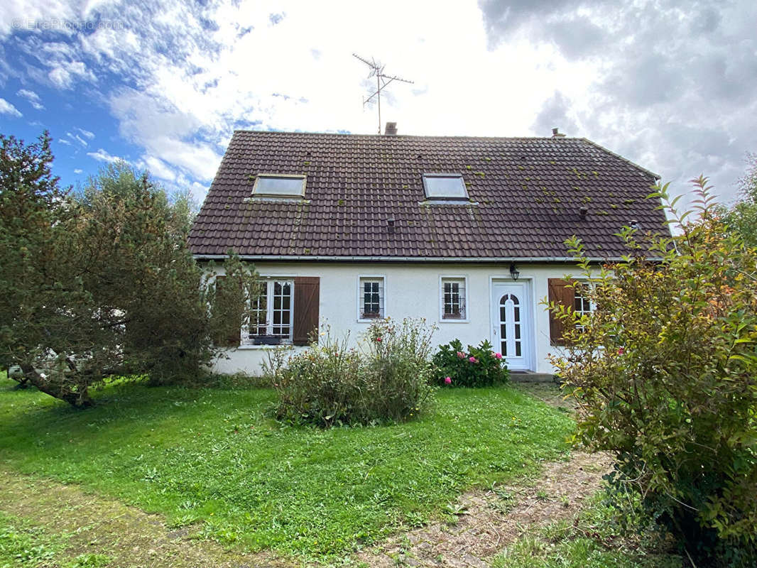 Maison à ARNIERES-SUR-ITON