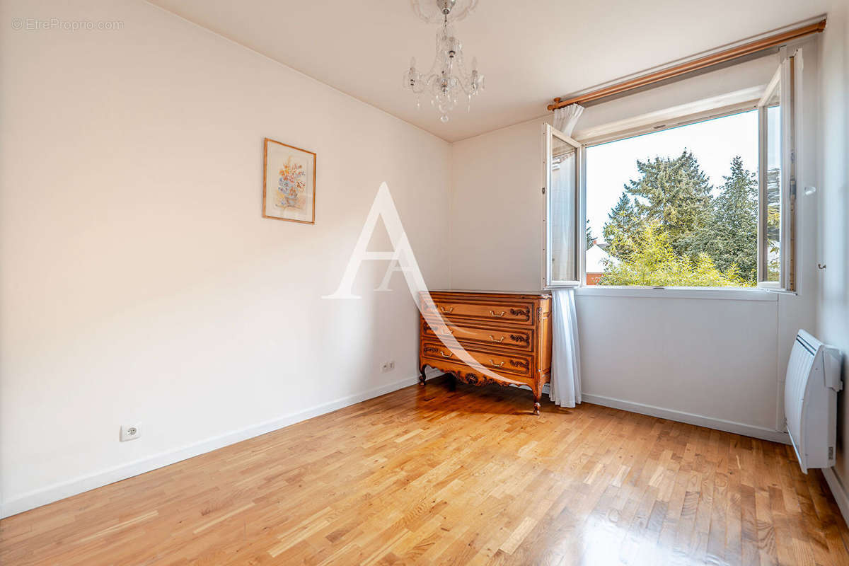 Appartement à LIMEIL-BREVANNES