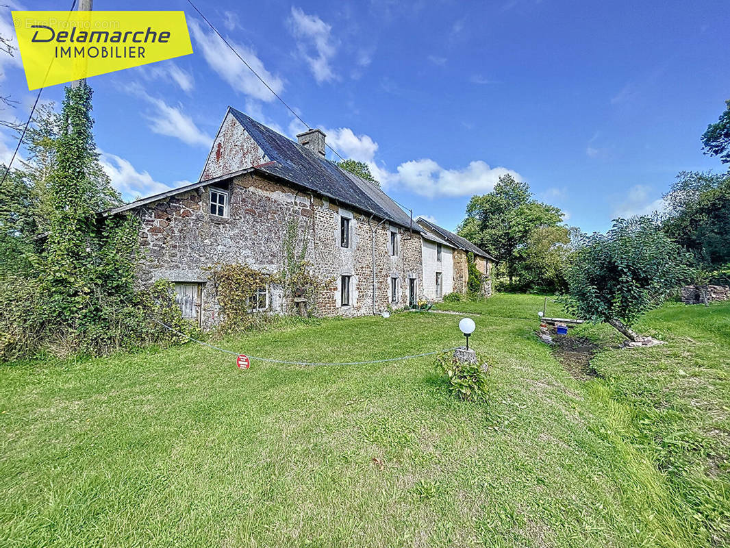 Maison à NOTRE-DAME-DE-CENILLY