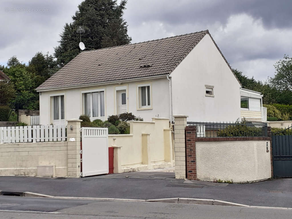 Maison à SAINT-QUENTIN