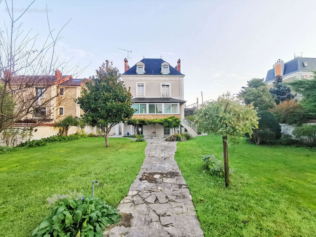 Maison à CHELLES