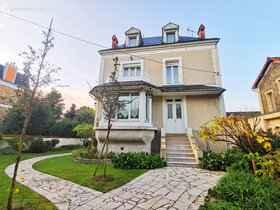 Maison à CHELLES