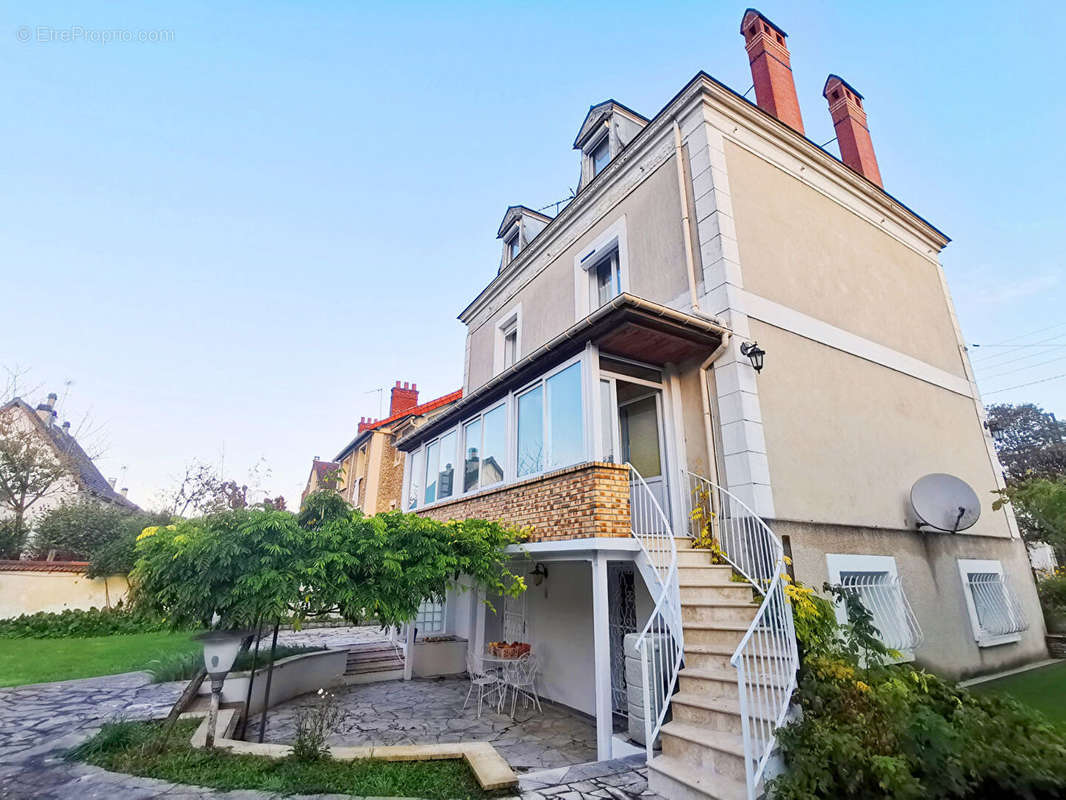 Maison à CHELLES