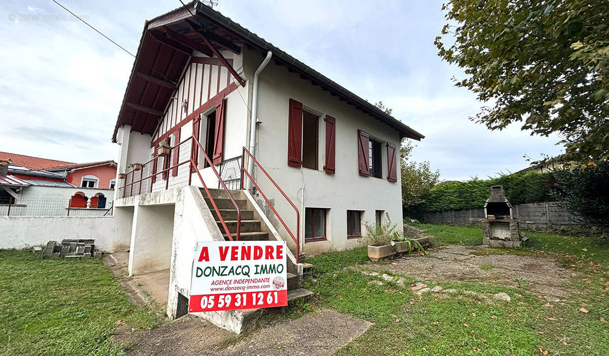 Photo 1 - Maison à ANGLET