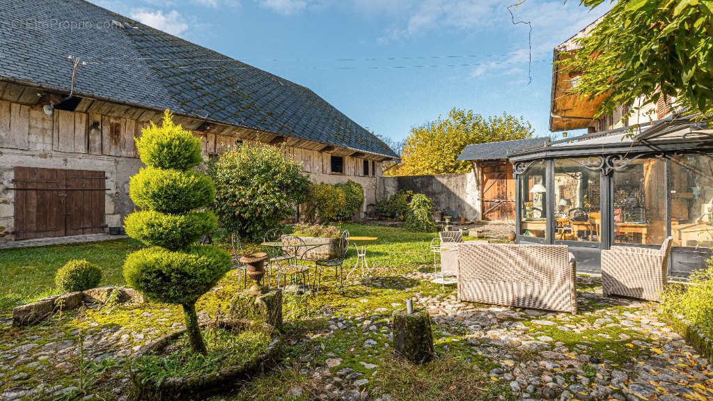 Maison à ALBENS