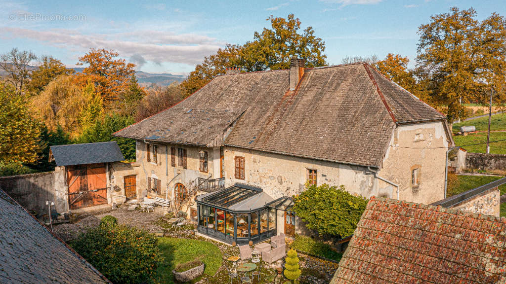 Maison à ALBENS