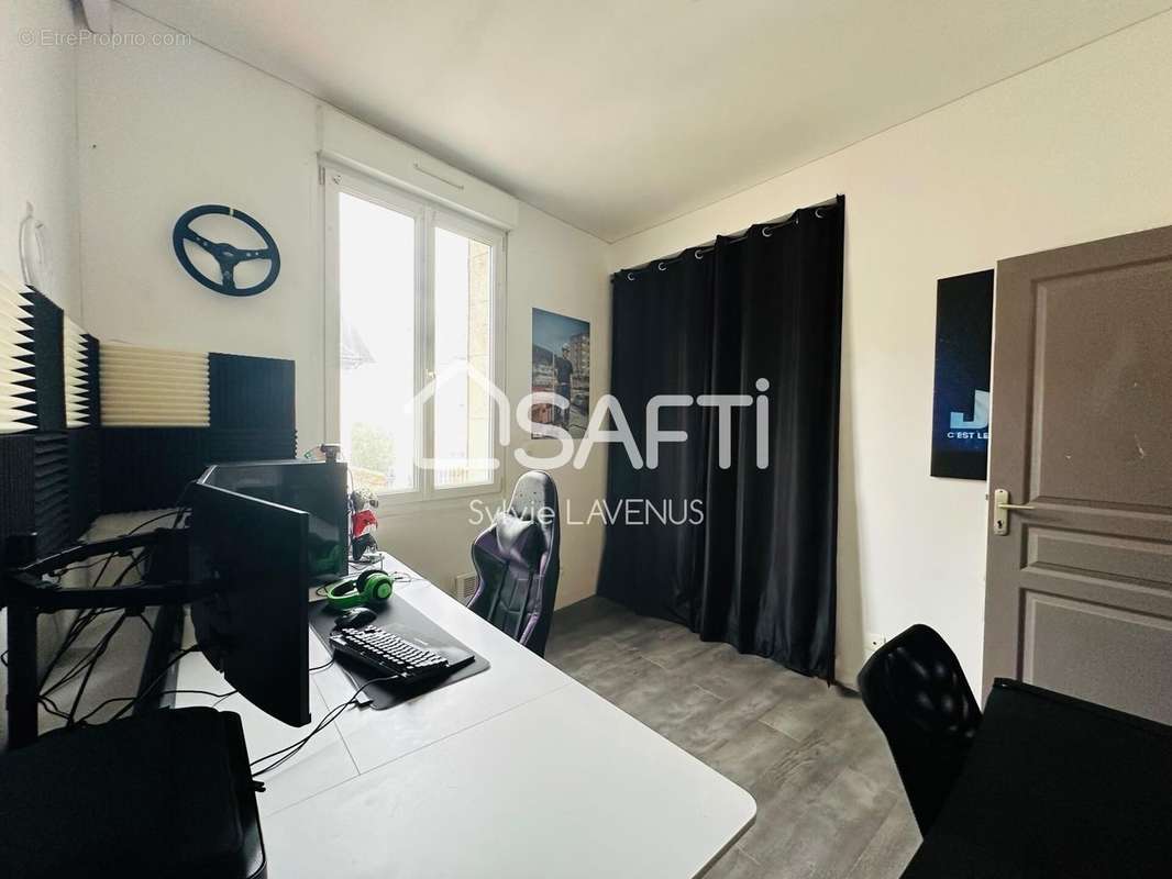 Photo 4 - Appartement à NEUILLY-SAINT-FRONT