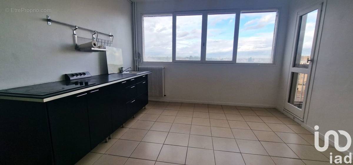 Photo 2 - Appartement à NEUILLY-SUR-MARNE