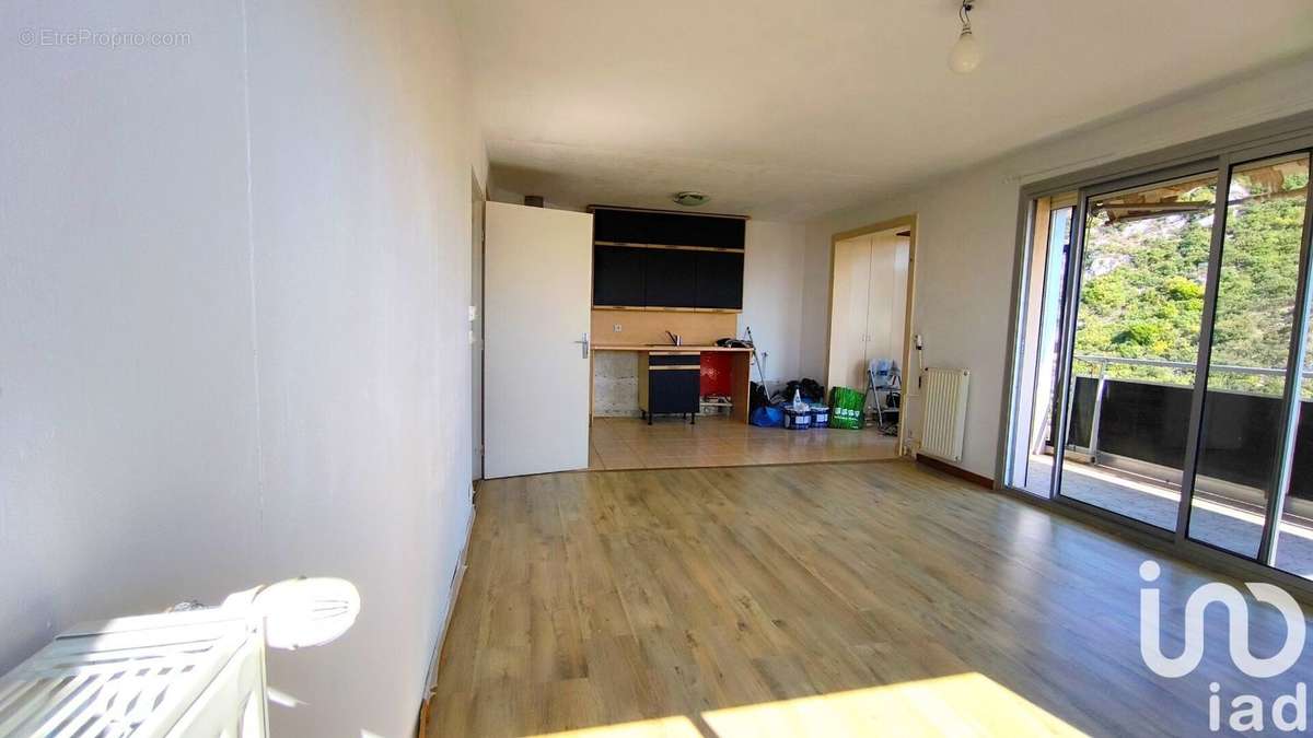 Photo 3 - Appartement à MARSEILLE-10E