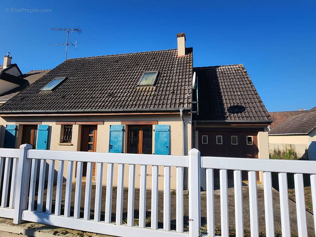 Maison à AUX MARAIS