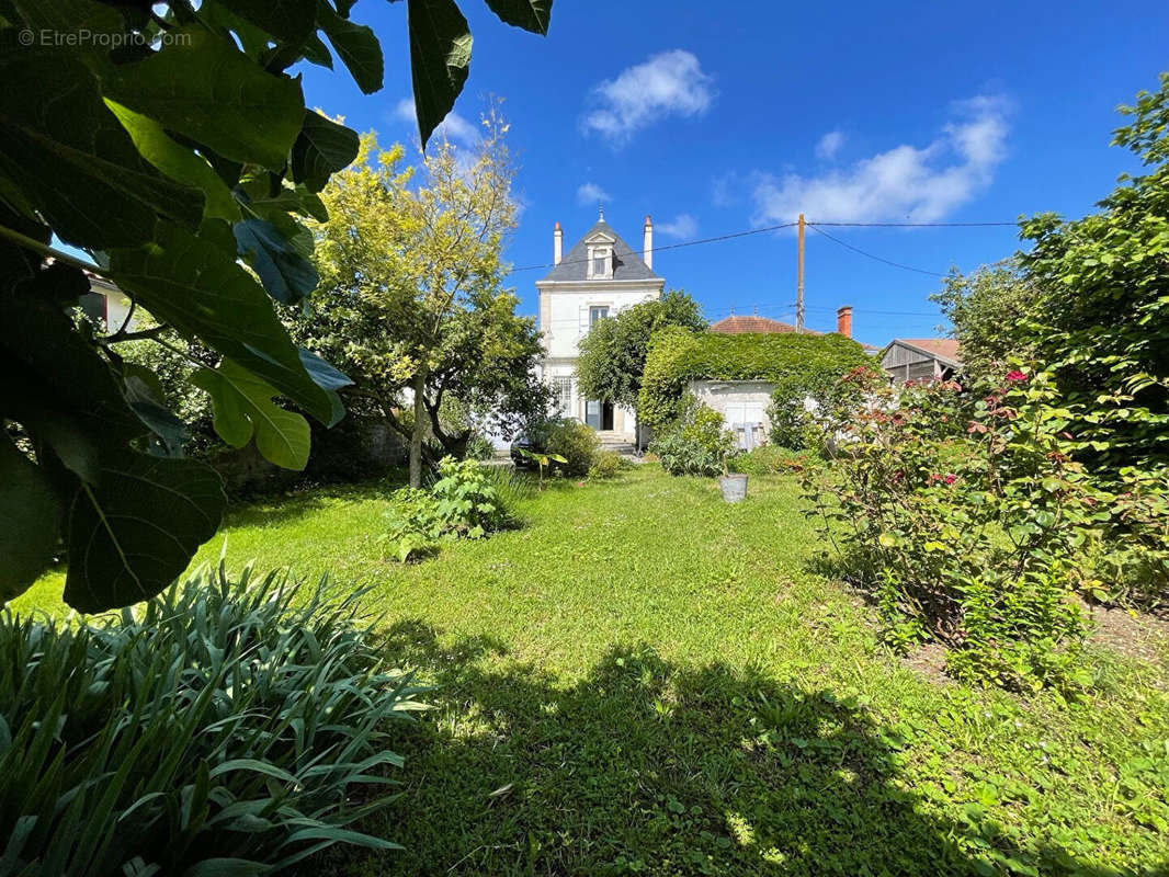 Maison à LA ROCHELLE