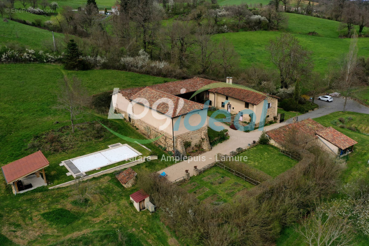 Maison à PONTCHARRA-SUR-TURDINE