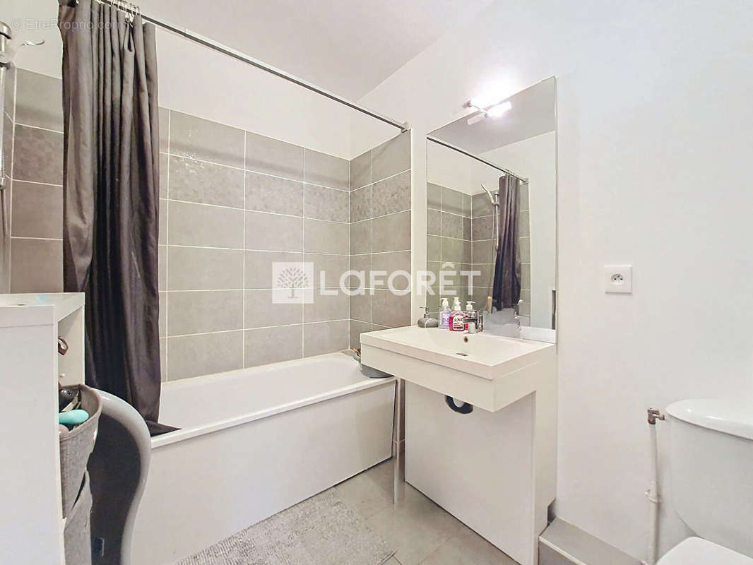 Appartement à MOISSY-CRAMAYEL