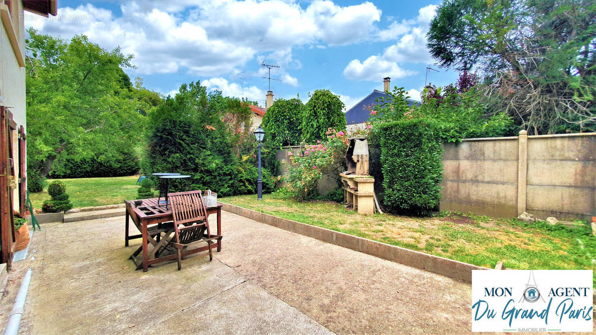 Maison à SACLAY