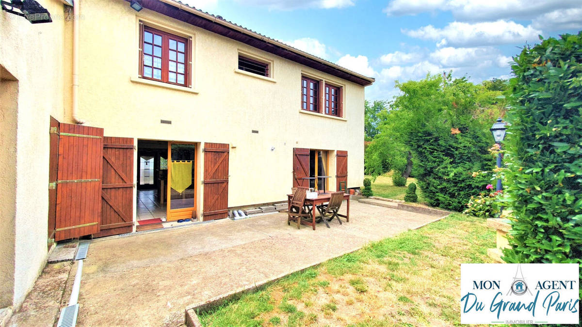 Maison à SACLAY