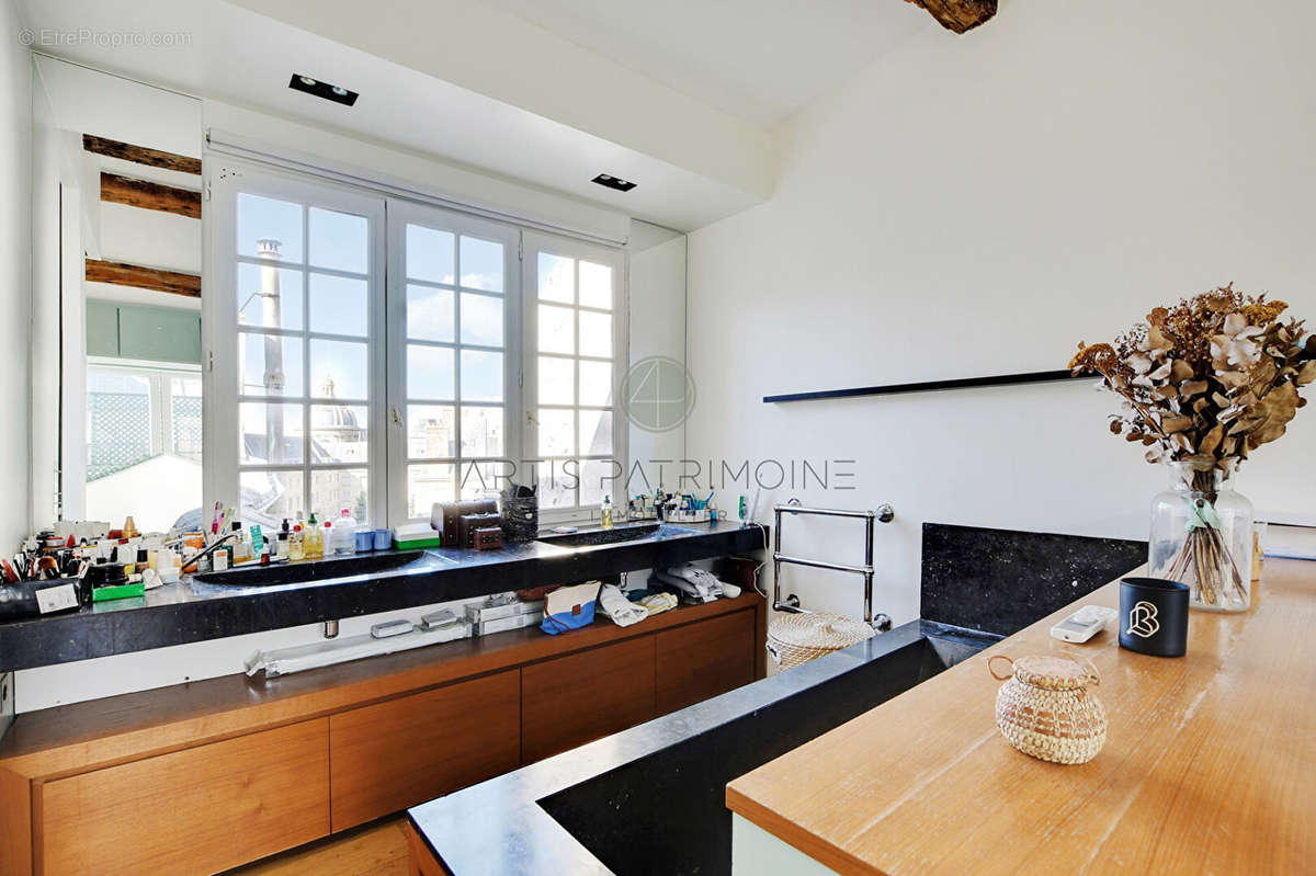 Appartement à PARIS-6E