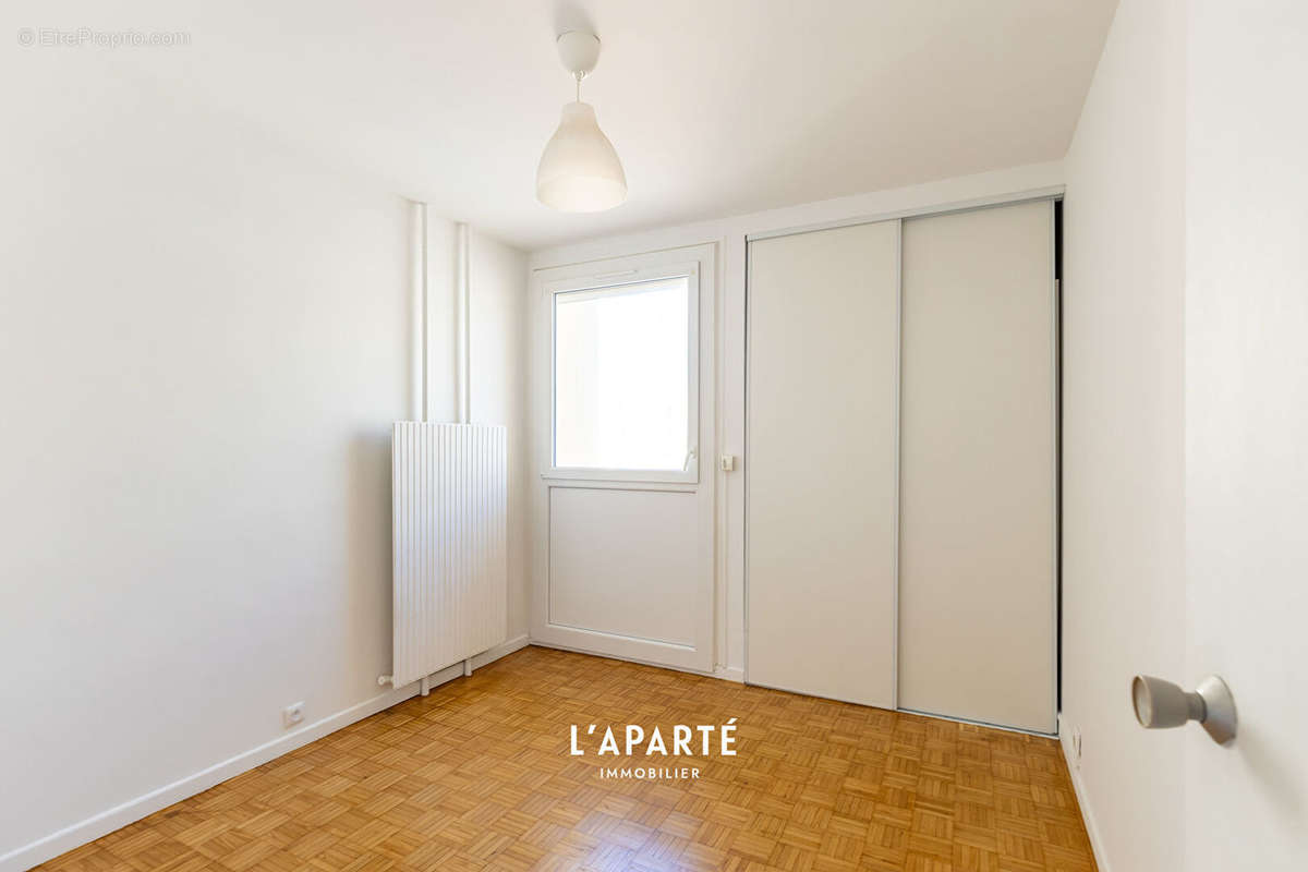 Appartement à MARSEILLE-7E