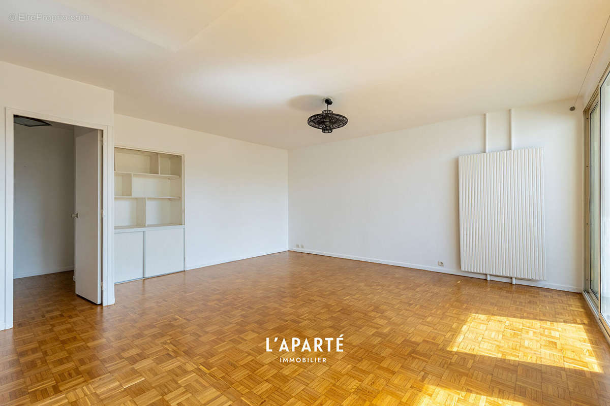 Appartement à MARSEILLE-7E