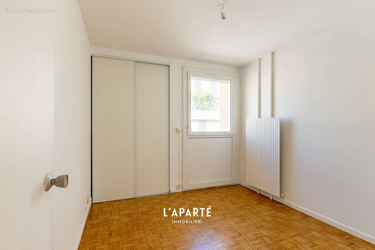 Appartement à MARSEILLE-7E