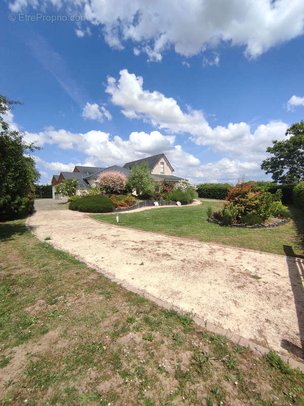 Maison à BONCHAMP-LES-LAVAL