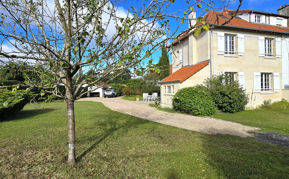 Maison à THOUROTTE