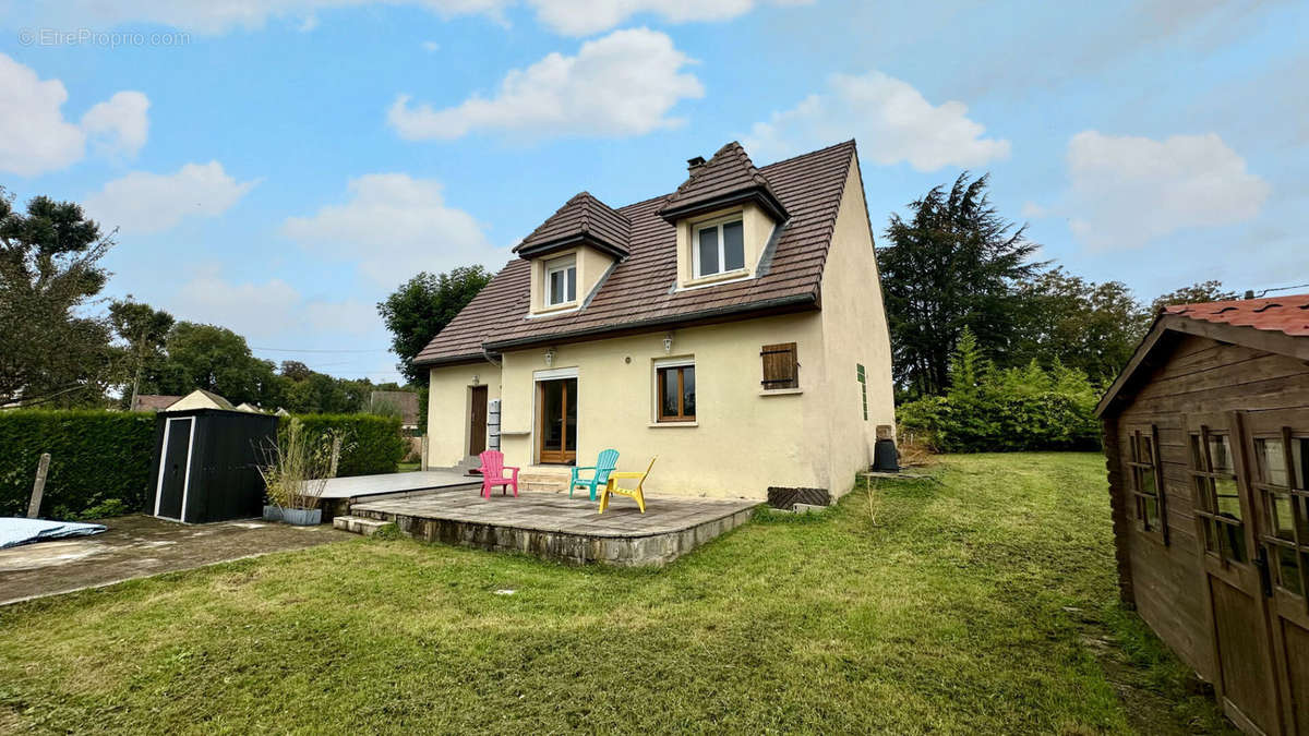 Maison à NANTEUIL-LE-HAUDOUIN