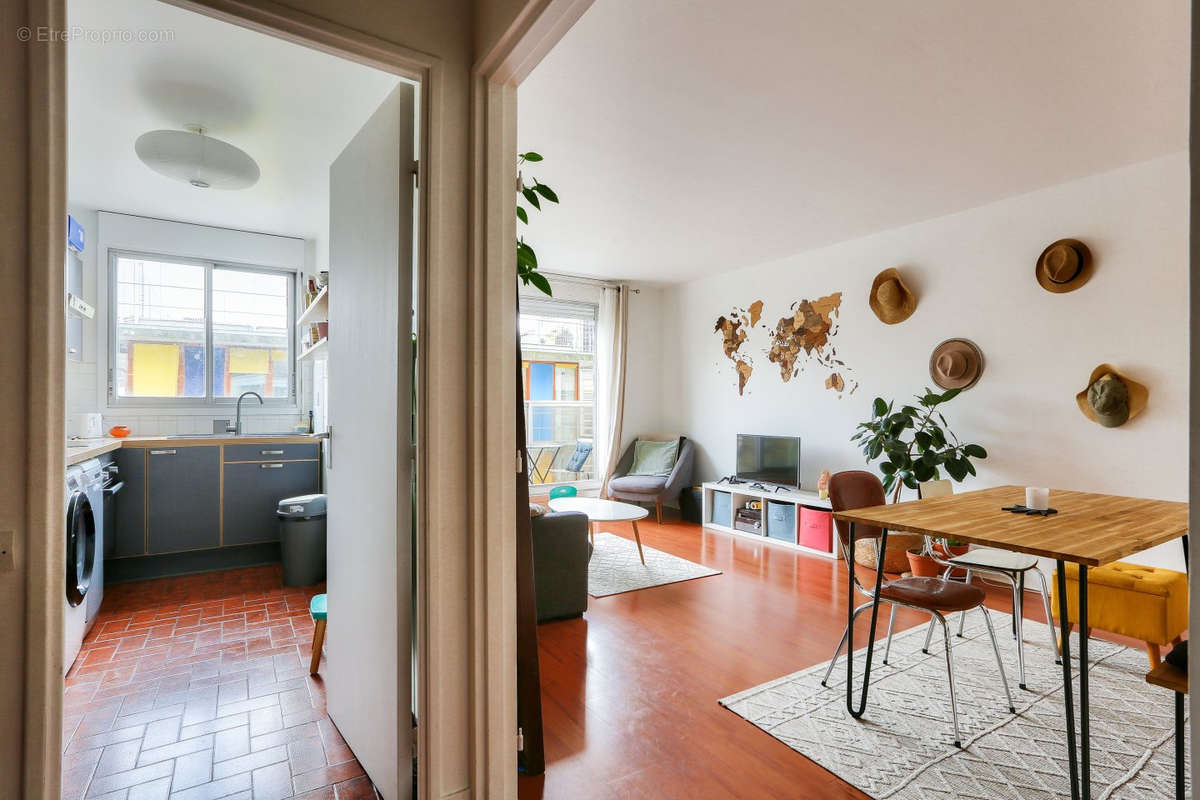 Appartement à PARIS-11E