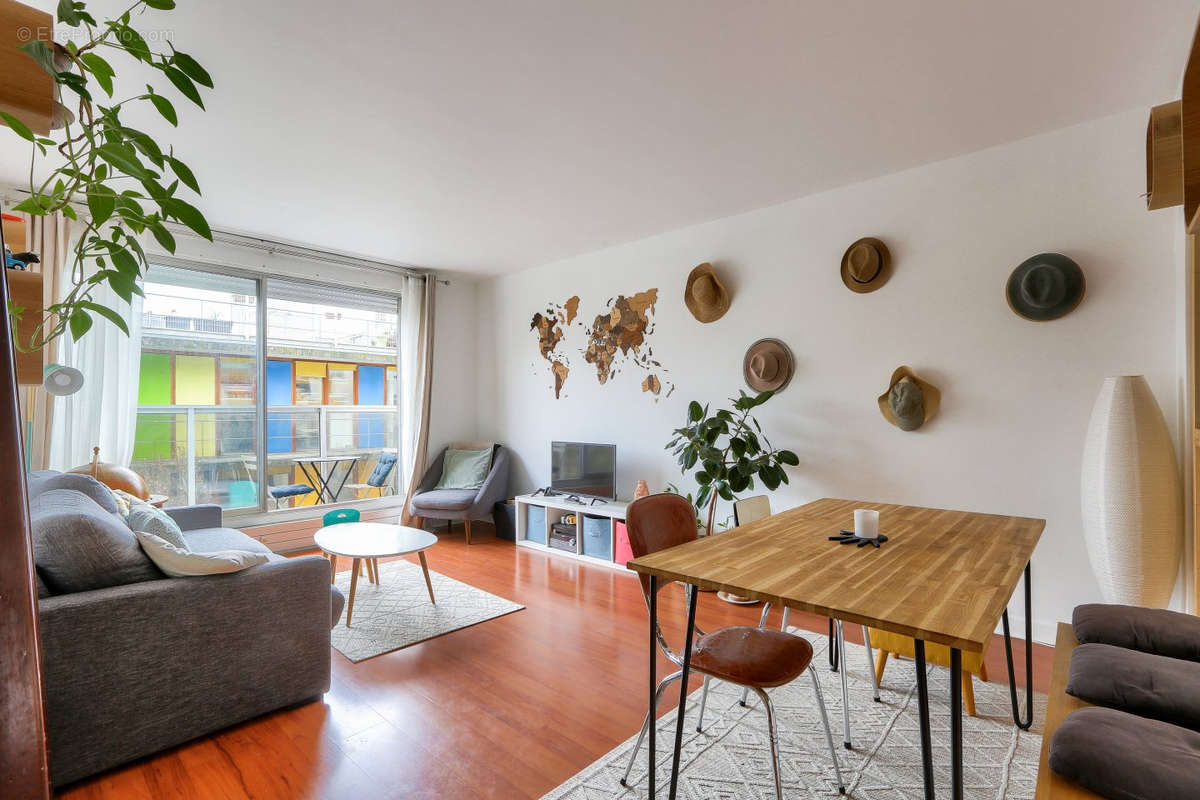 Appartement à PARIS-11E