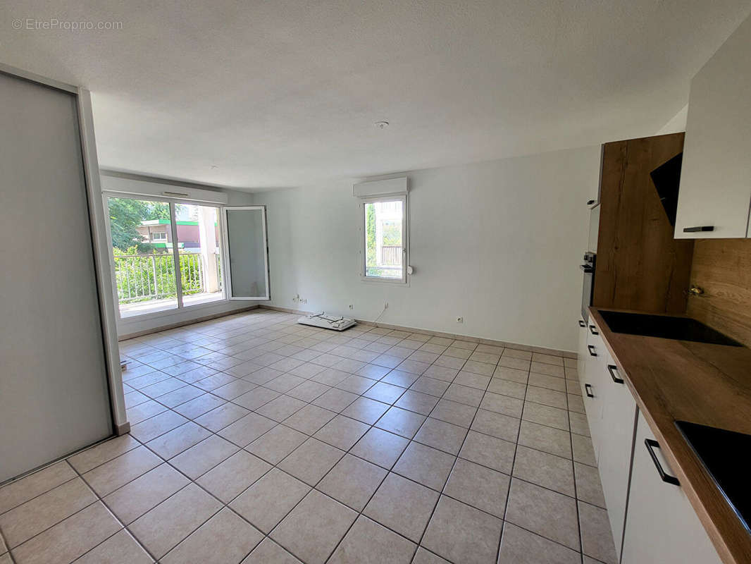 Appartement à LYON-8E