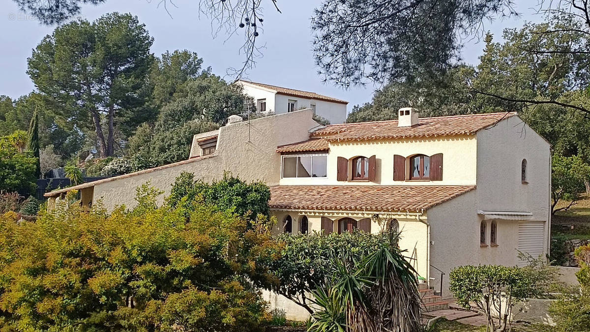 Maison à SAINT-MANDRIER-SUR-MER