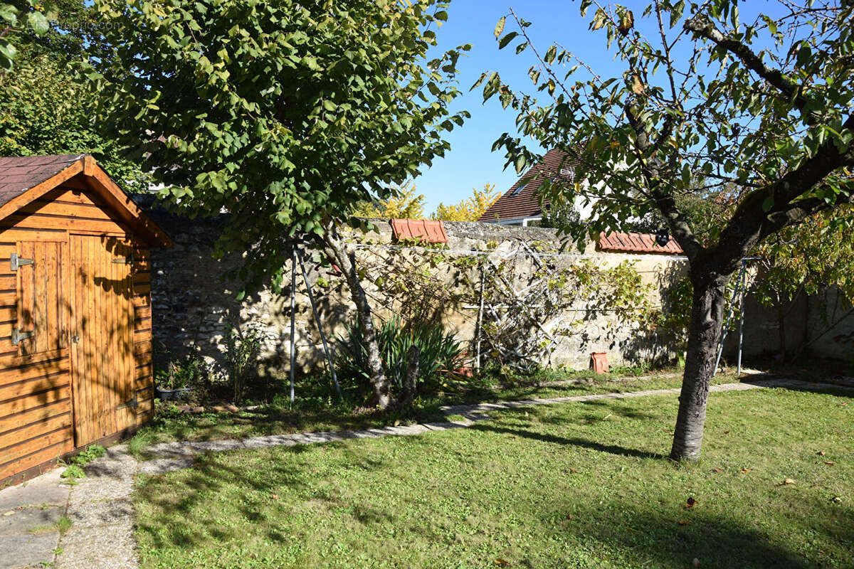 Maison à CHALETTE-SUR-LOING