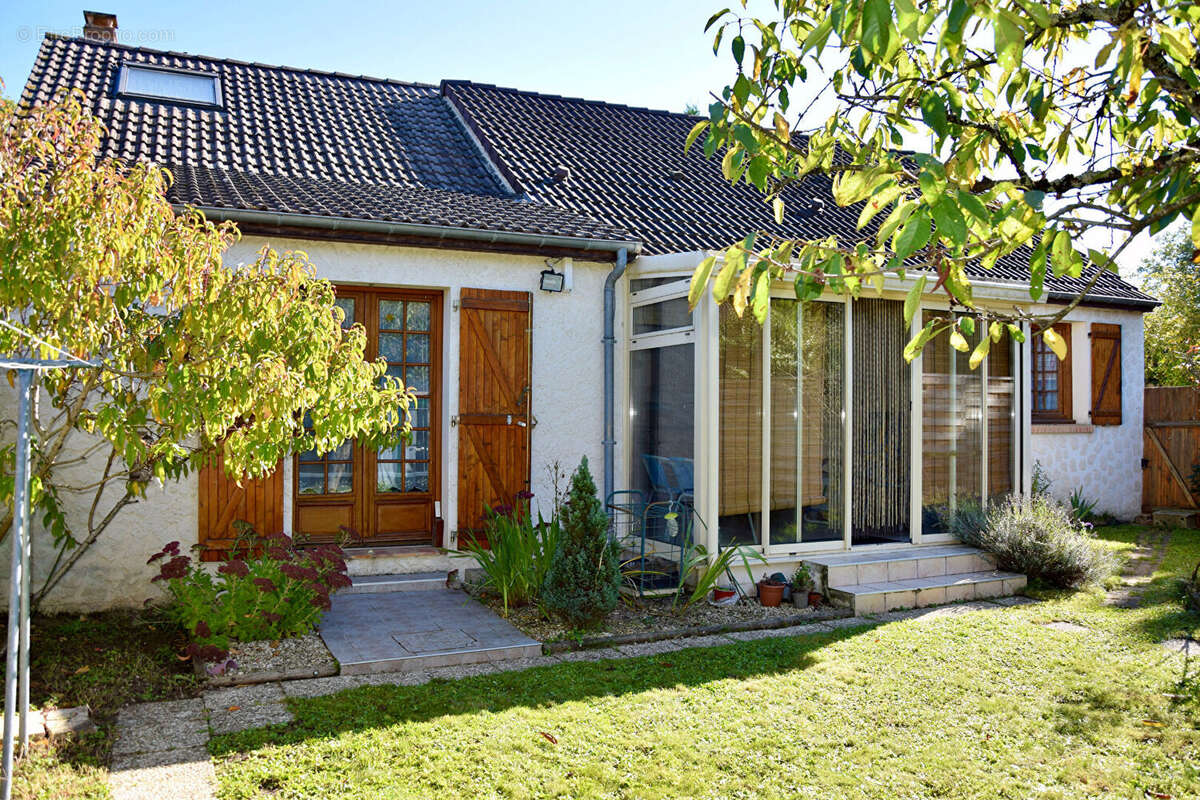 Maison à CHALETTE-SUR-LOING