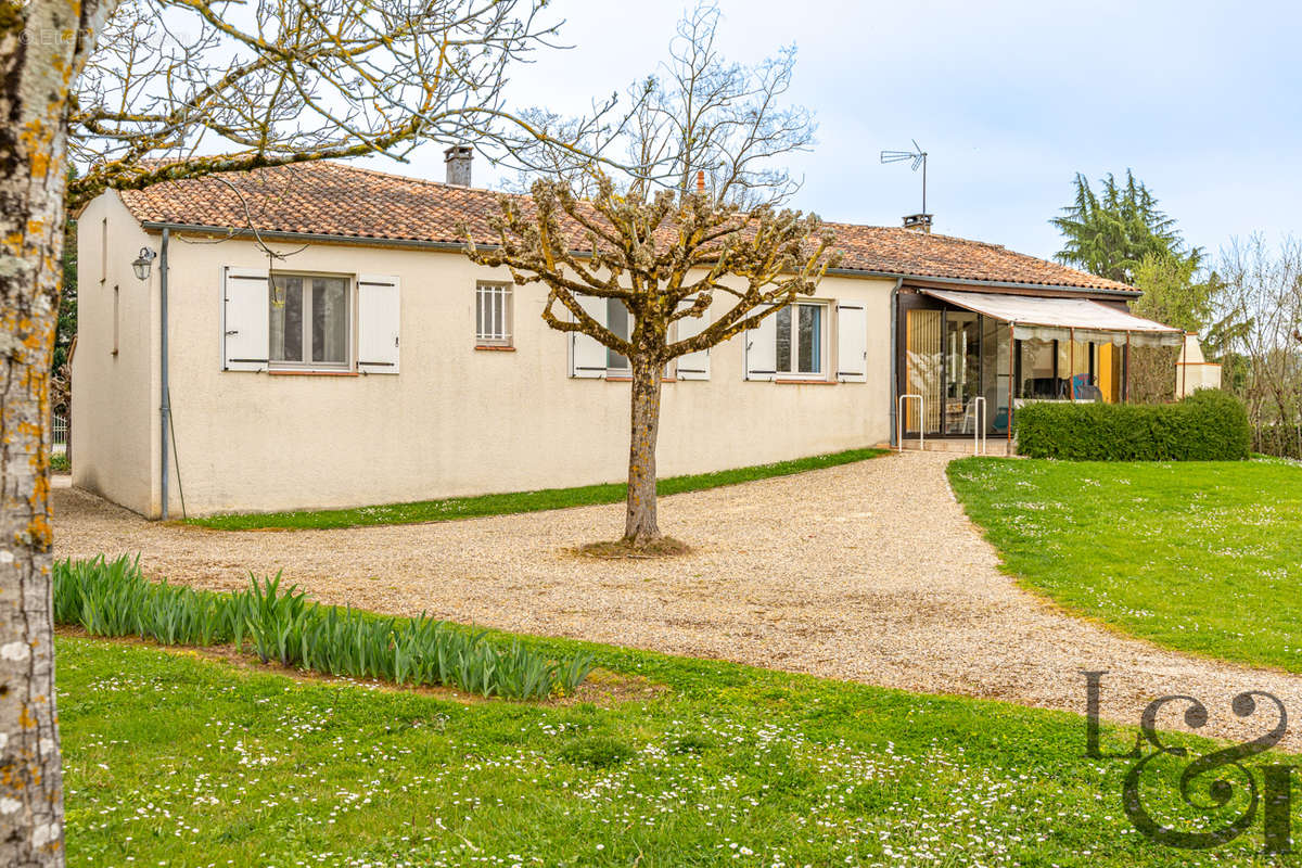 Maison à SAINTE-LIVRADE-SUR-LOT