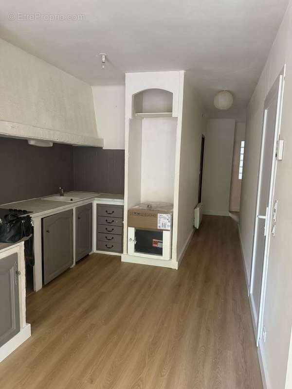 Appartement à TOURVES