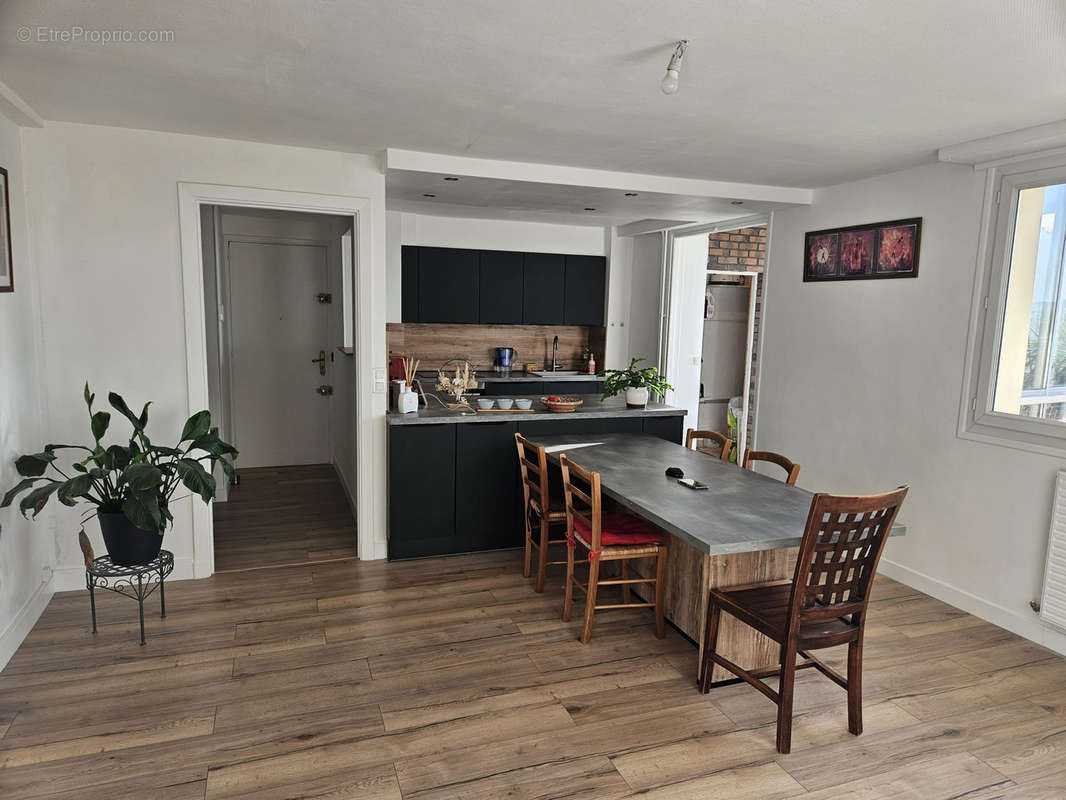 Appartement à SOTTEVILLE-LES-ROUEN